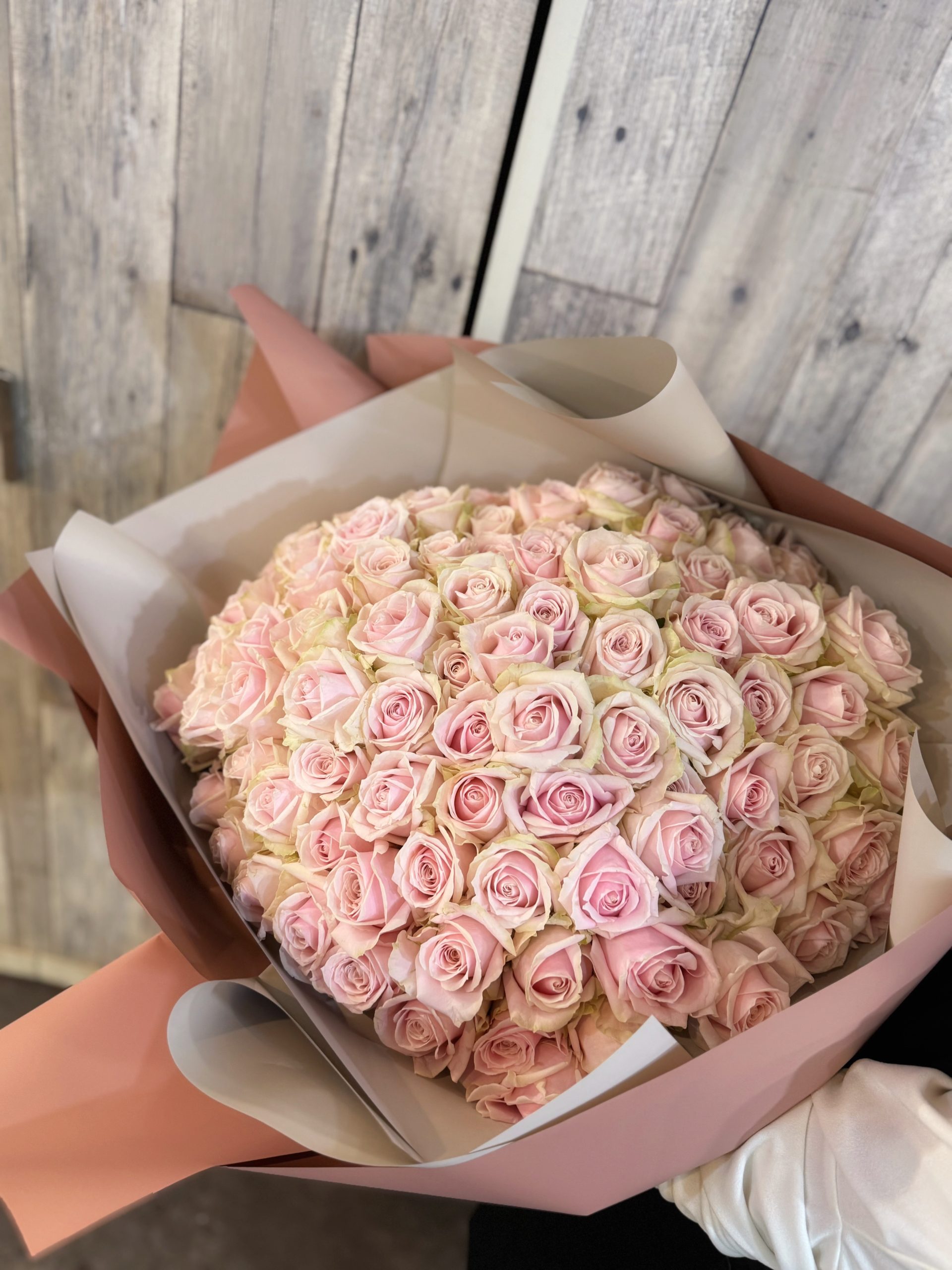 100 Roses / 40 Roses Bouquet